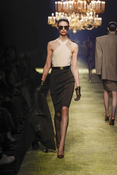 Look 33
